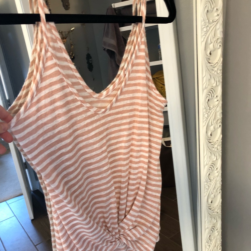 Light pink and white front knitted tank top